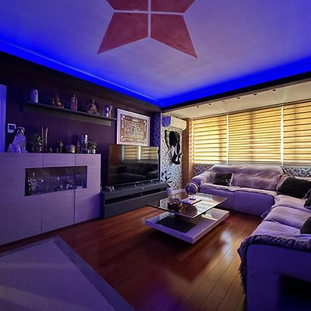 Madera De Olmo Apartment Madrid Bagian luar foto