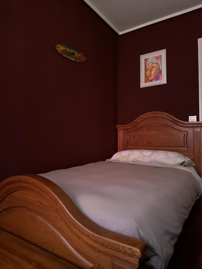 Madera De Olmo Apartment Madrid Bagian luar foto