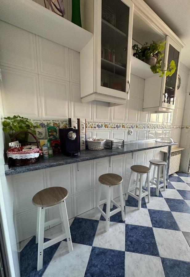 Madera De Olmo Apartment Madrid Bagian luar foto