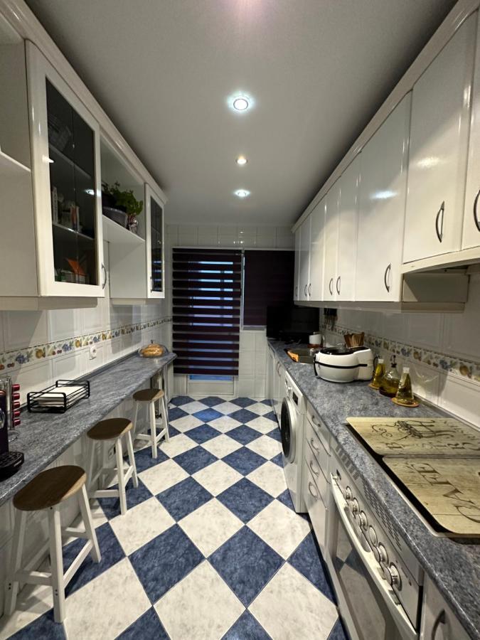 Madera De Olmo Apartment Madrid Bagian luar foto